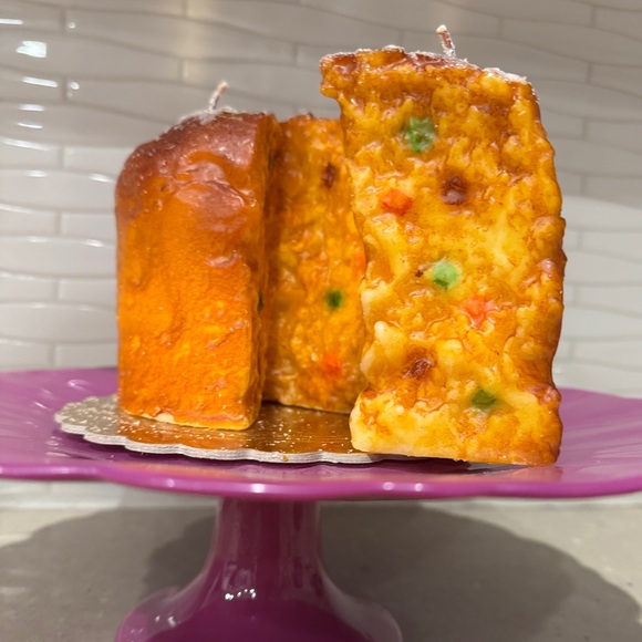 Panettone Dessert Candle - Picture 5 of 16